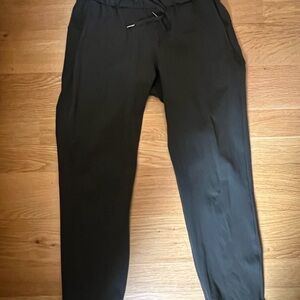 lululemon on the fly joggers